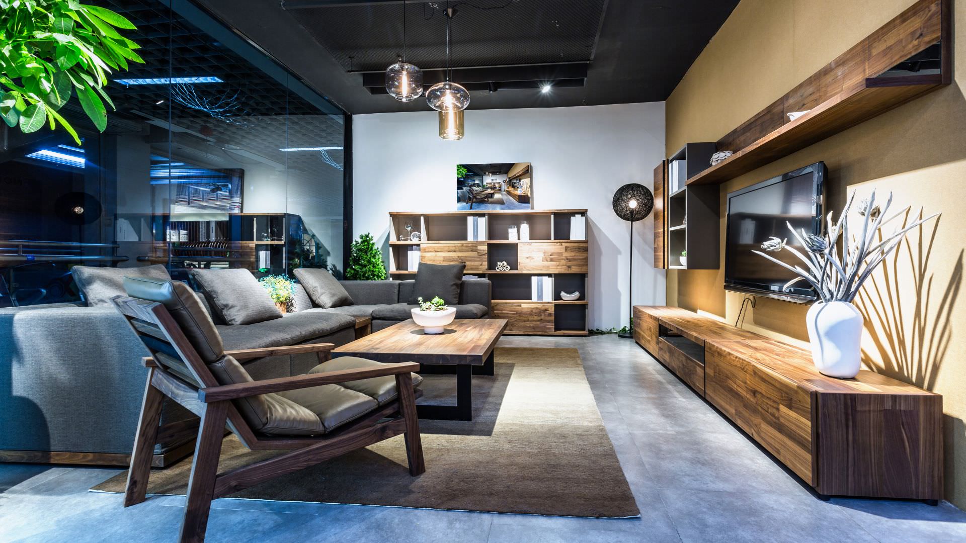 Czy zamawianie mebli na wymiar do biura jest opłacalne