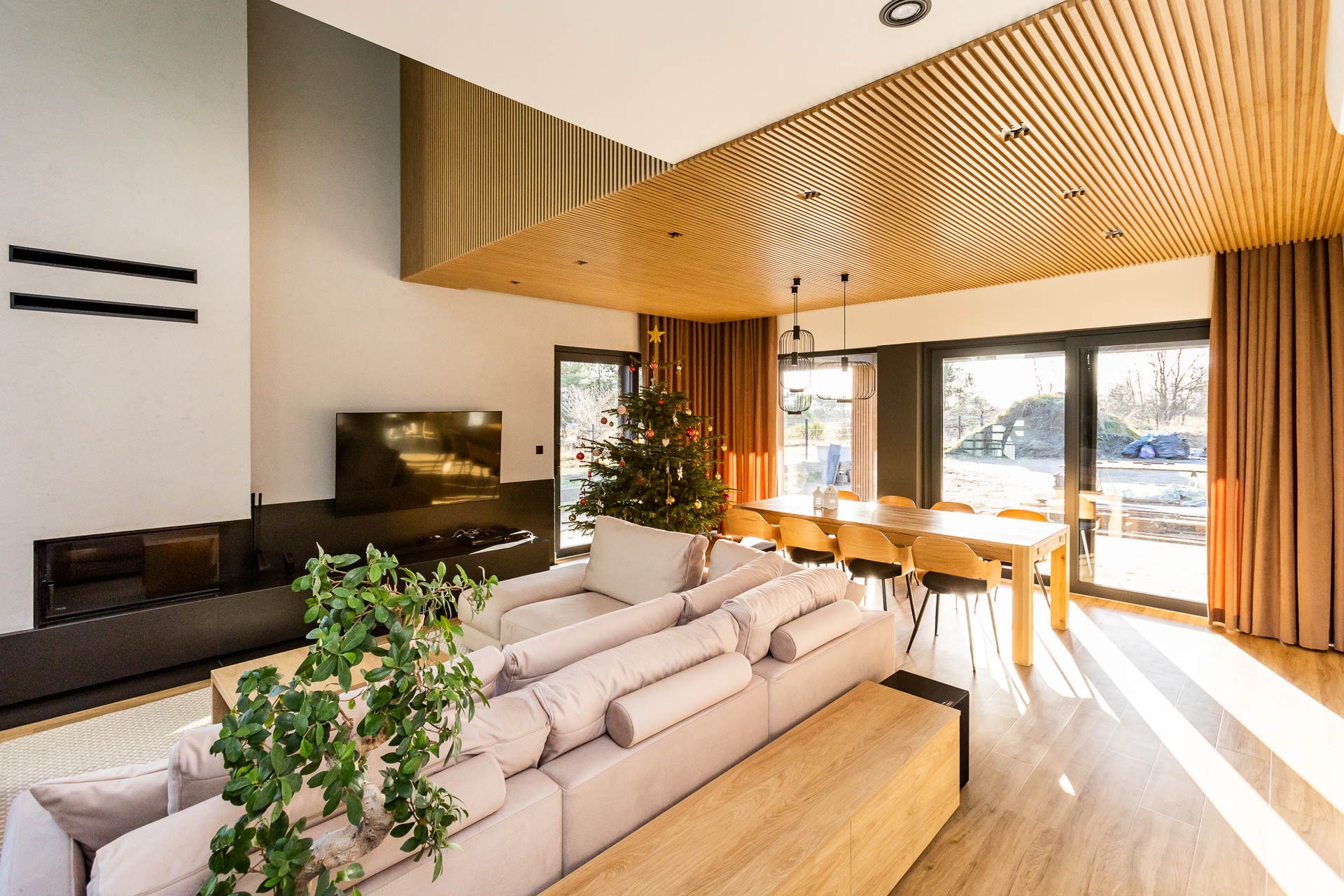 Jakie meble na wymiar wybrać do domu?